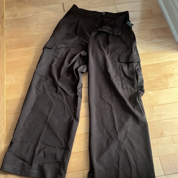NWT Brown Cargo Pants - Picture 3 of 5